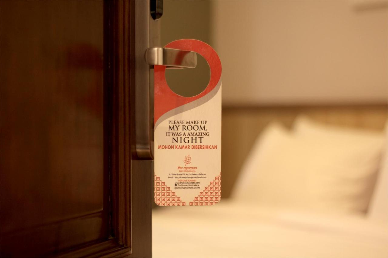The Nyaman Motel Джакарта Екстериор снимка